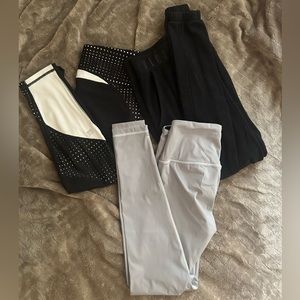 Lot of 3 Victoria Secrets leggings size small